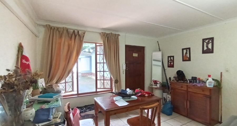 2 Bedroom Property for Sale in Amanzimtoti KwaZulu-Natal