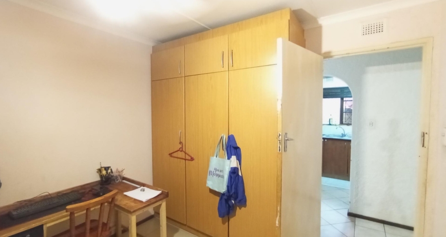 2 Bedroom Property for Sale in Amanzimtoti KwaZulu-Natal