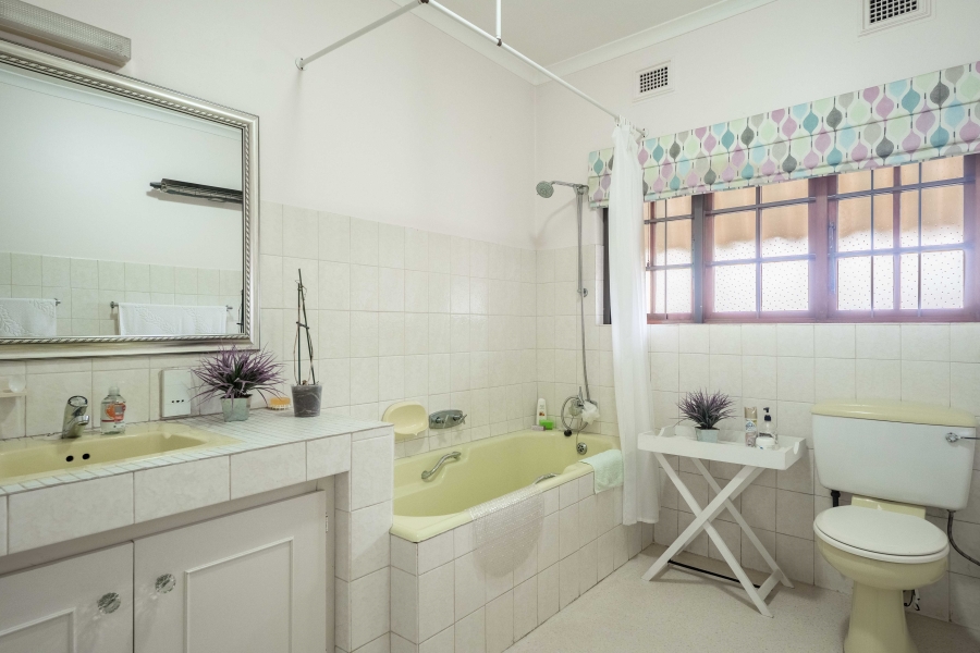3 Bedroom Property for Sale in Kloof KwaZulu-Natal