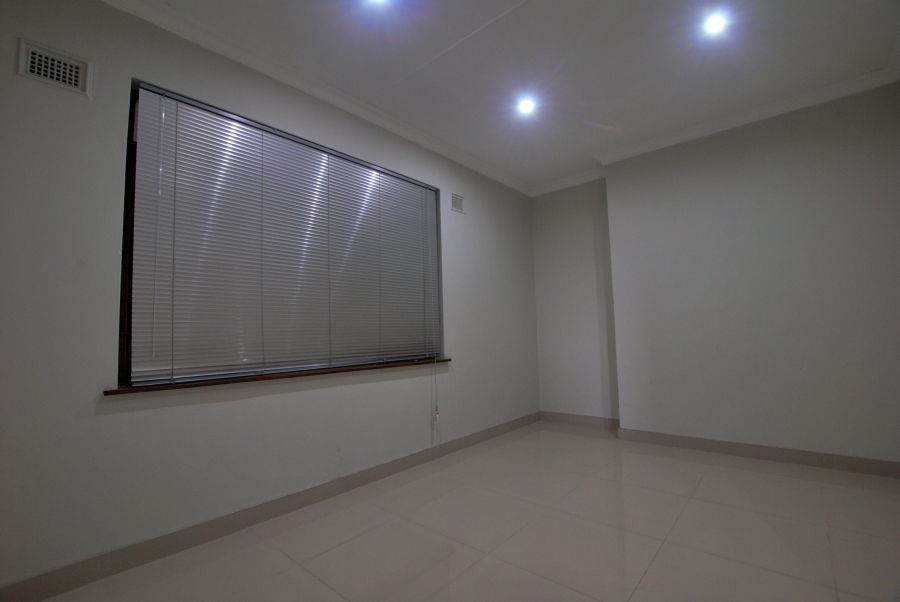 2 Bedroom Property for Sale in Scottburgh Central KwaZulu-Natal