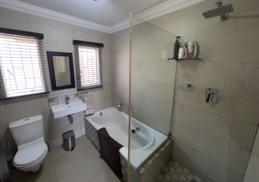 4 Bedroom Property for Sale in Upper Ferncliffe KwaZulu-Natal