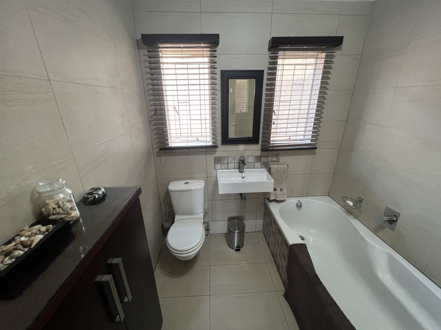 4 Bedroom Property for Sale in Upper Ferncliffe KwaZulu-Natal