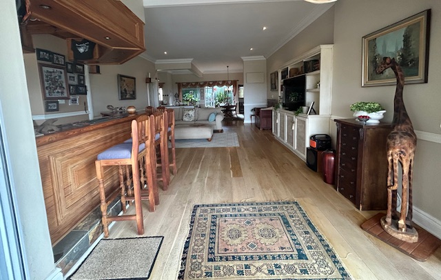 6 Bedroom Property for Sale in Herrwood Park KwaZulu-Natal