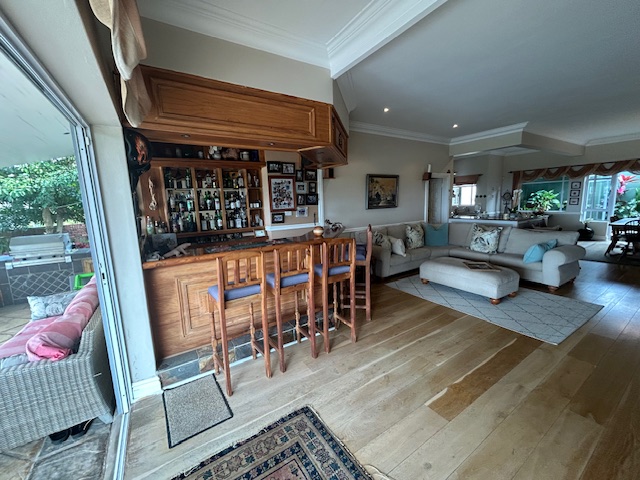 6 Bedroom Property for Sale in Herrwood Park KwaZulu-Natal
