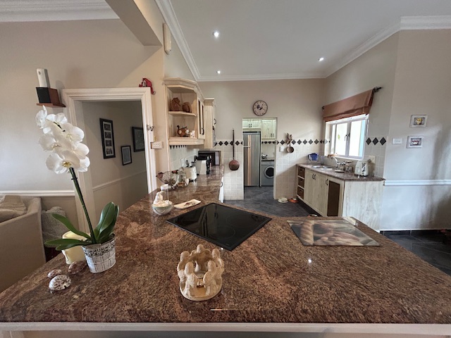 6 Bedroom Property for Sale in Herrwood Park KwaZulu-Natal