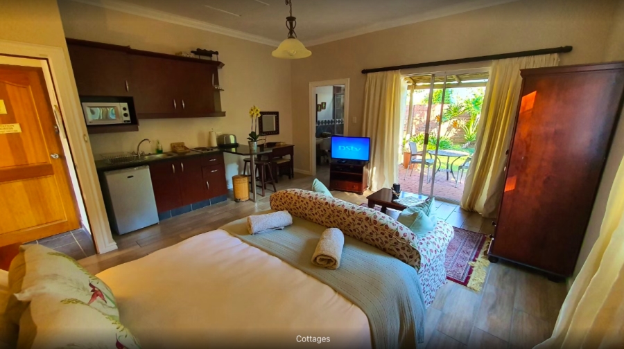 6 Bedroom Property for Sale in Herrwood Park KwaZulu-Natal