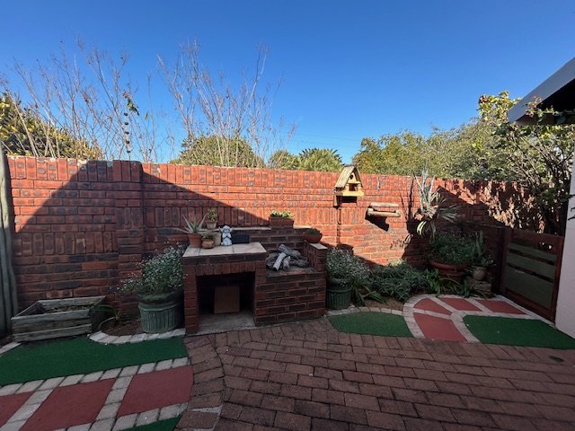 6 Bedroom Property for Sale in Herrwood Park KwaZulu-Natal