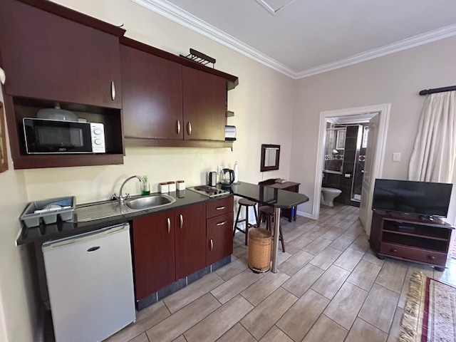 6 Bedroom Property for Sale in Herrwood Park KwaZulu-Natal