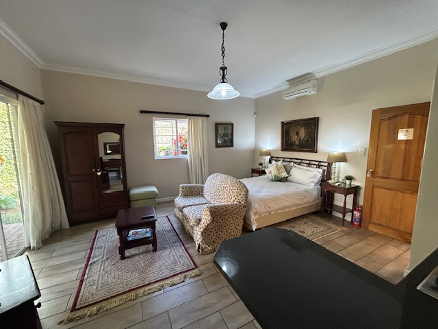 6 Bedroom Property for Sale in Herrwood Park KwaZulu-Natal