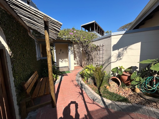 6 Bedroom Property for Sale in Herrwood Park KwaZulu-Natal