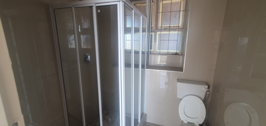 To Let 1 Bedroom Property for Rent in Bluff KwaZulu-Natal