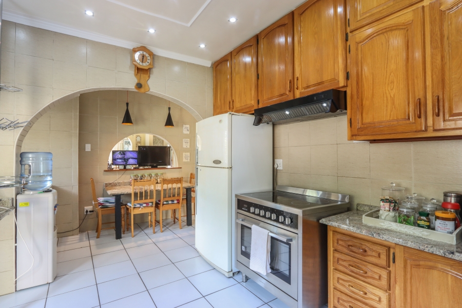 5 Bedroom Property for Sale in Westville Central KwaZulu-Natal