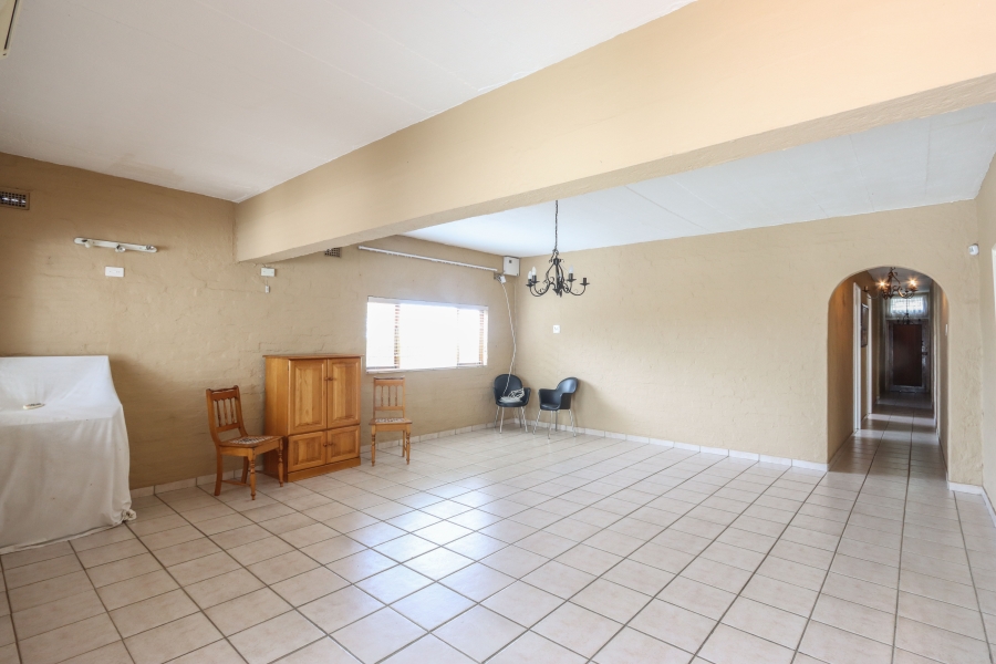 5 Bedroom Property for Sale in Westville Central KwaZulu-Natal
