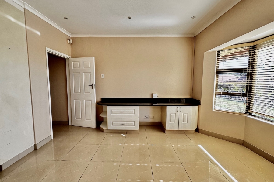 3 Bedroom Property for Sale in Ballito Central KwaZulu-Natal
