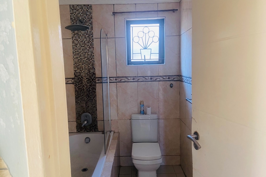 3 Bedroom Property for Sale in Orient Hills KwaZulu-Natal