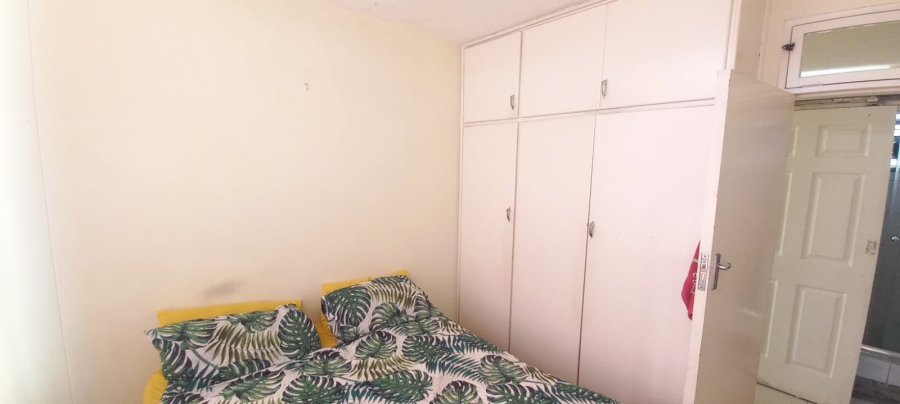 2 Bedroom Property for Sale in Essenwood KwaZulu-Natal