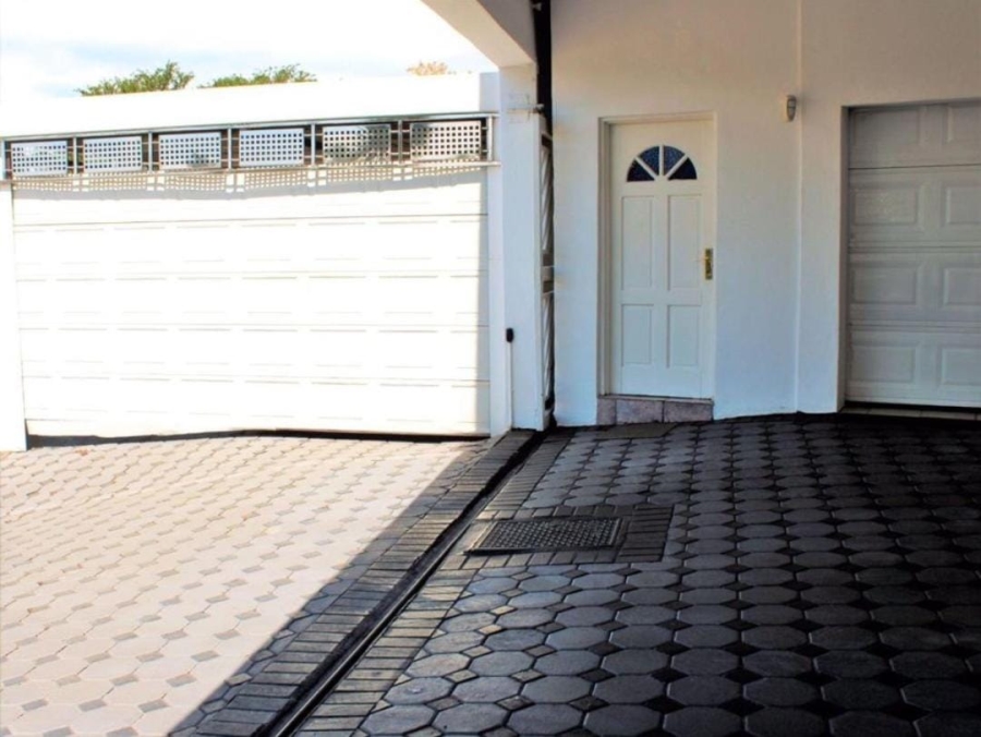 4 Bedroom Property for Sale in Orient Heights KwaZulu-Natal