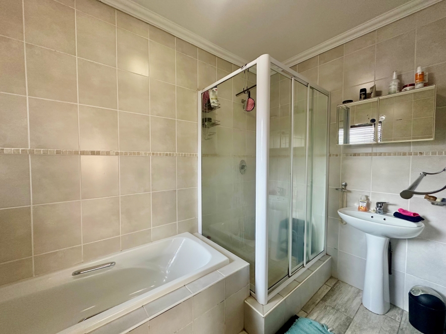 3 Bedroom Property for Sale in Seaward Estate KwaZulu-Natal