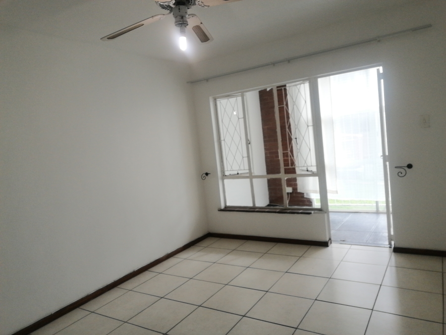 To Let 2 Bedroom Property for Rent in Westridge KwaZulu-Natal