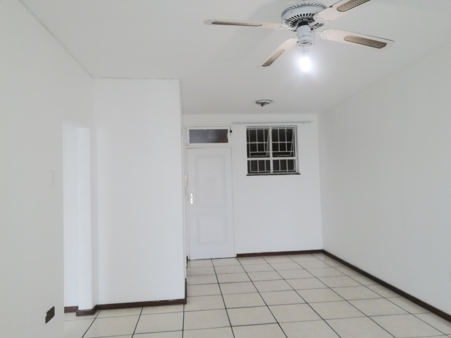 To Let 2 Bedroom Property for Rent in Westridge KwaZulu-Natal