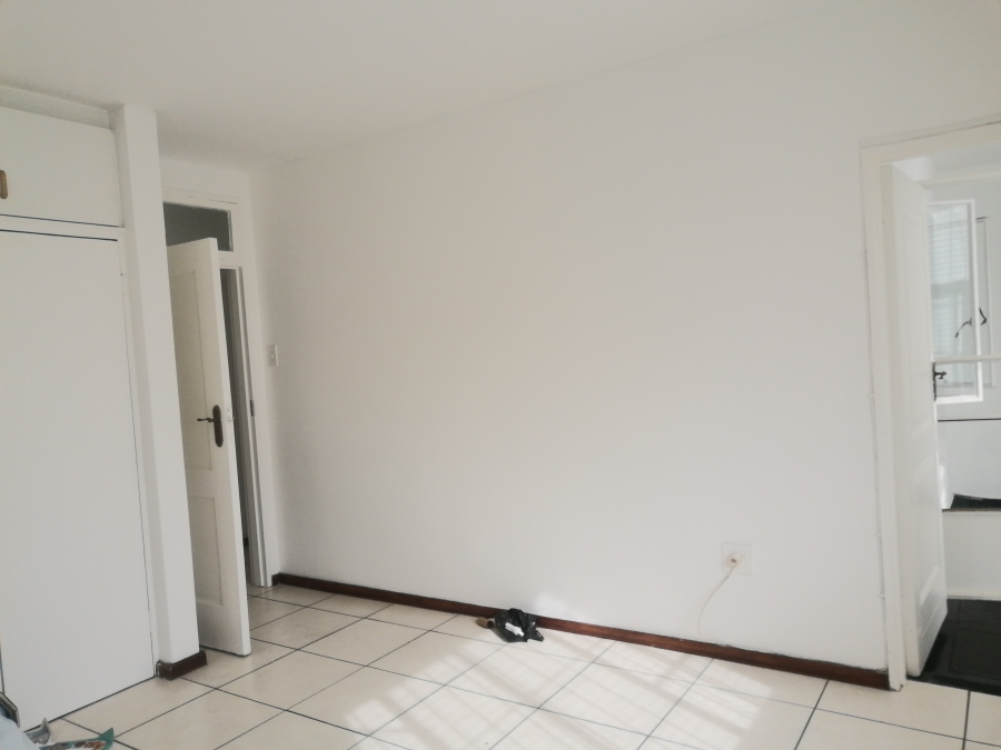 To Let 2 Bedroom Property for Rent in Westridge KwaZulu-Natal