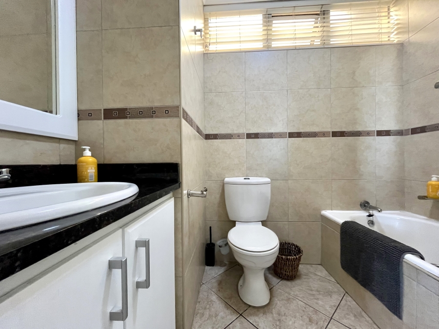 3 Bedroom Property for Sale in Shakas Rock KwaZulu-Natal