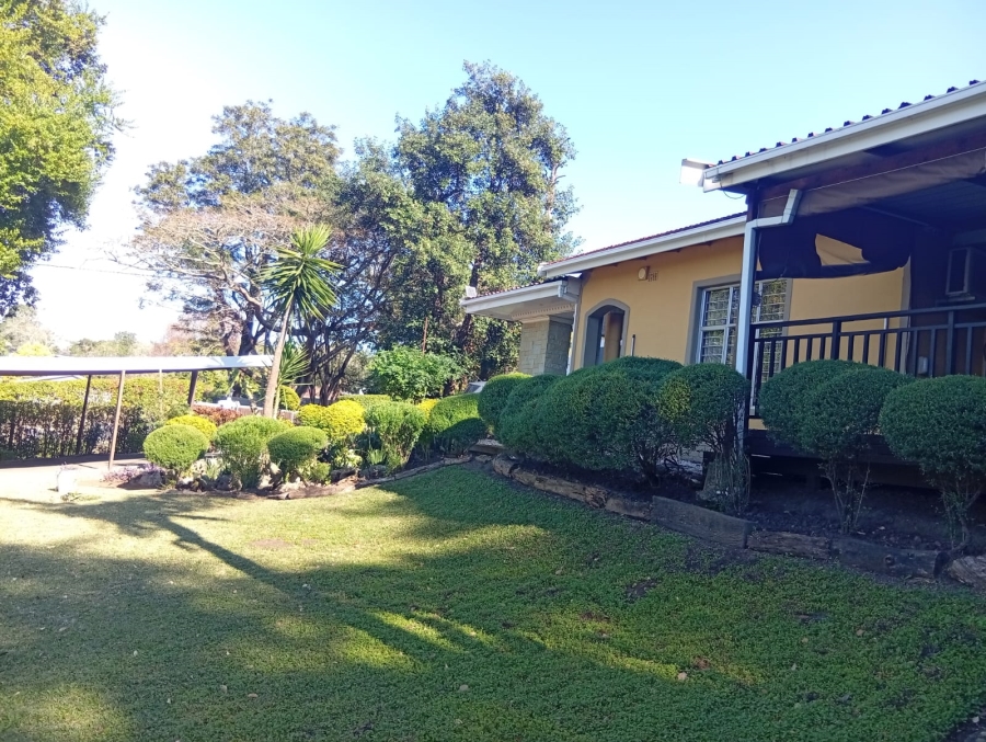 4 Bedroom Property for Sale in Kloof KwaZulu-Natal