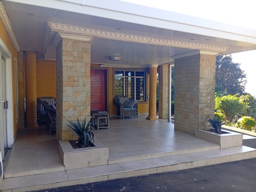 4 Bedroom Property for Sale in Kloof KwaZulu-Natal