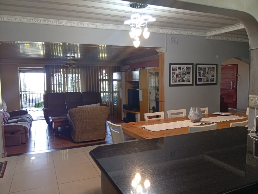 4 Bedroom Property for Sale in Kloof KwaZulu-Natal