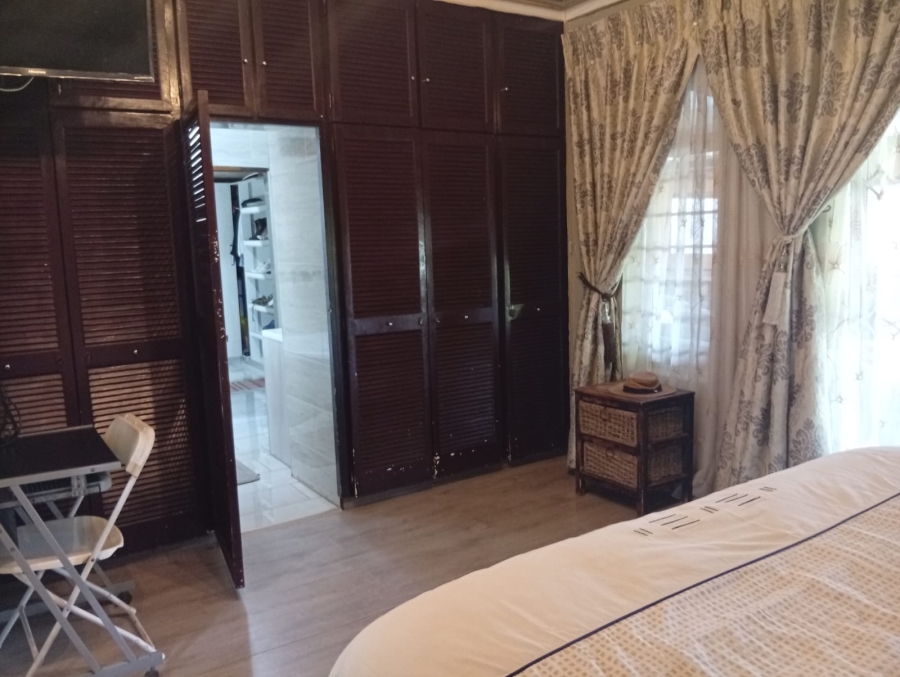 4 Bedroom Property for Sale in Kloof KwaZulu-Natal