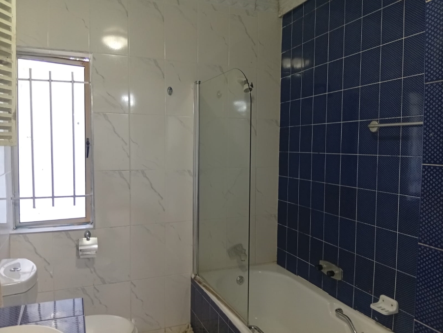 4 Bedroom Property for Sale in Kloof KwaZulu-Natal