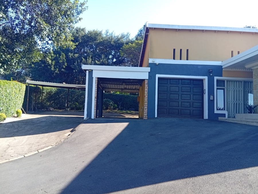 4 Bedroom Property for Sale in Kloof KwaZulu-Natal