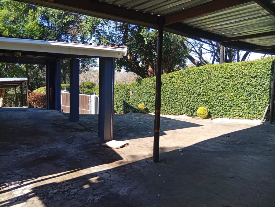 4 Bedroom Property for Sale in Kloof KwaZulu-Natal