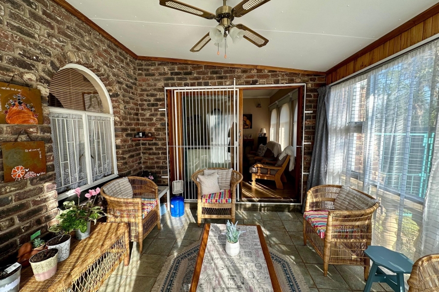 4 Bedroom Property for Sale in Aviary Hill KwaZulu-Natal