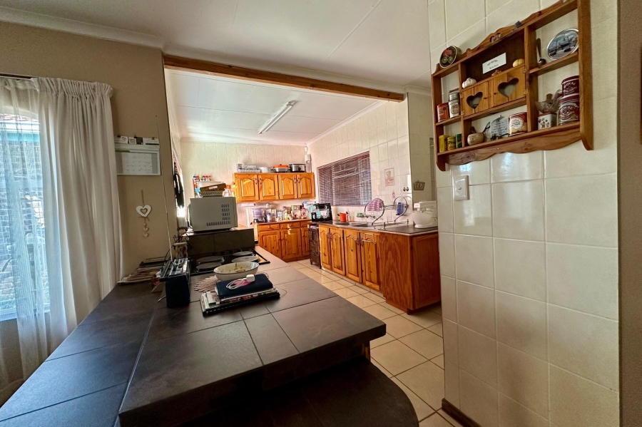 4 Bedroom Property for Sale in Aviary Hill KwaZulu-Natal