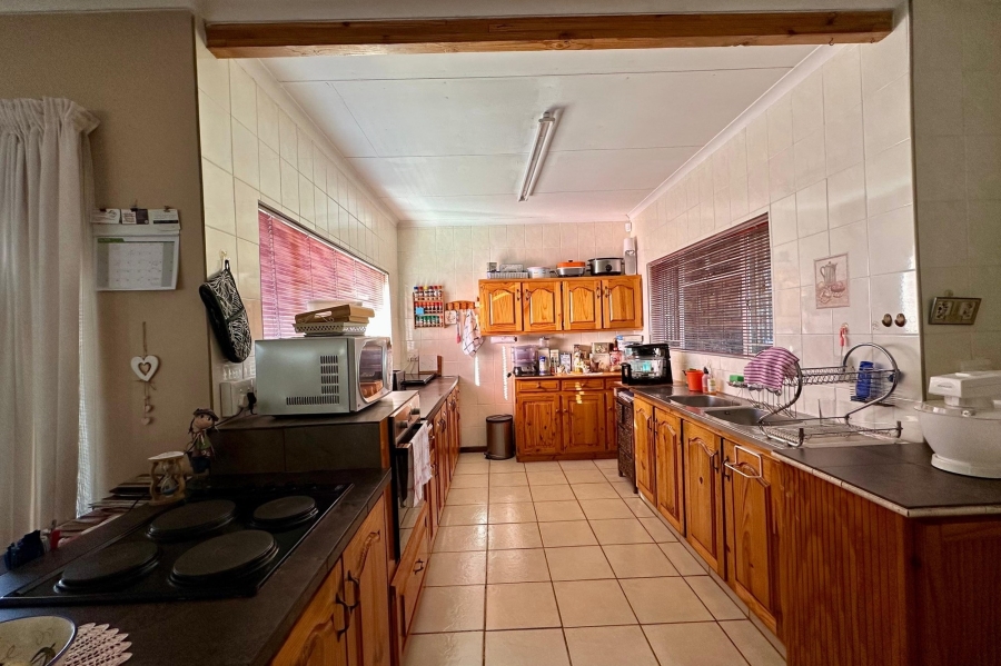 4 Bedroom Property for Sale in Aviary Hill KwaZulu-Natal