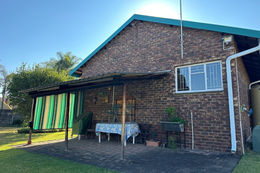 4 Bedroom Property for Sale in Aviary Hill KwaZulu-Natal