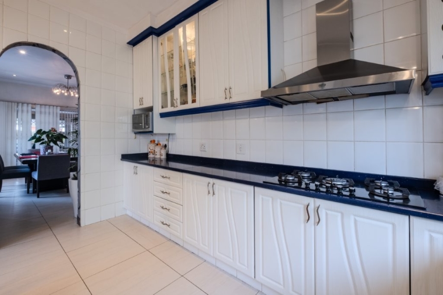4 Bedroom Property for Sale in Glen Anil KwaZulu-Natal