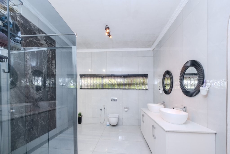 4 Bedroom Property for Sale in Glen Anil KwaZulu-Natal