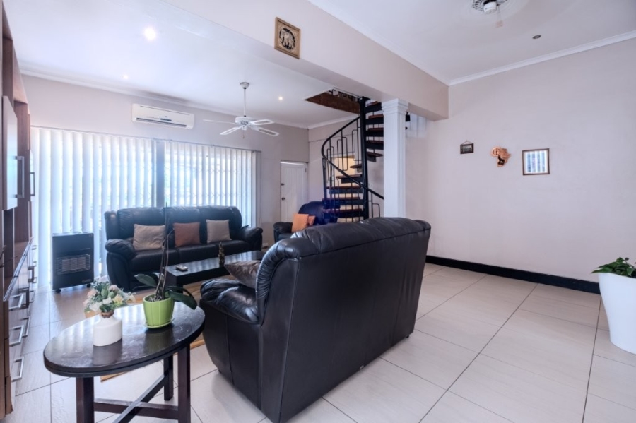 4 Bedroom Property for Sale in Glen Anil KwaZulu-Natal