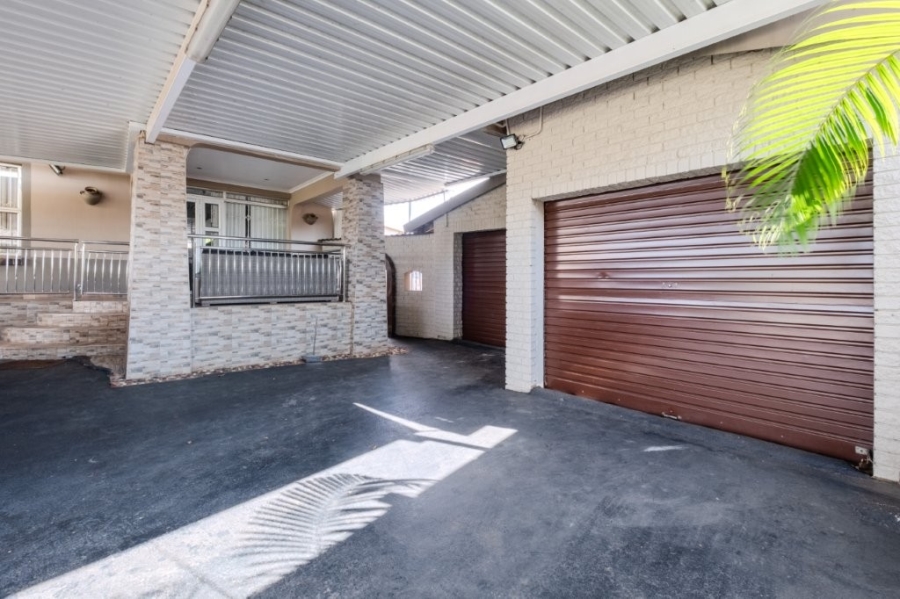 4 Bedroom Property for Sale in Glen Anil KwaZulu-Natal