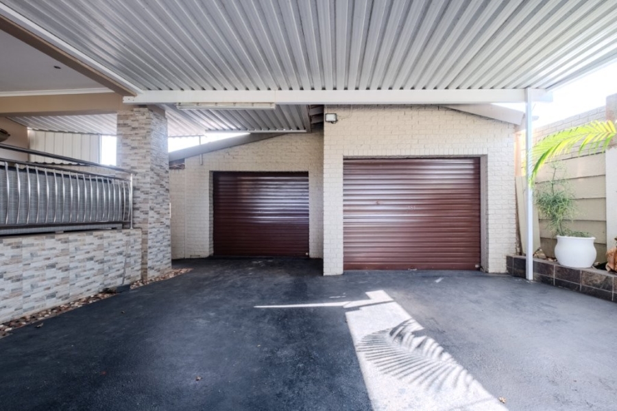 4 Bedroom Property for Sale in Glen Anil KwaZulu-Natal