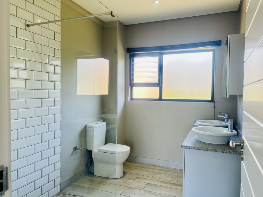 3 Bedroom Property for Sale in Leonard KwaZulu-Natal