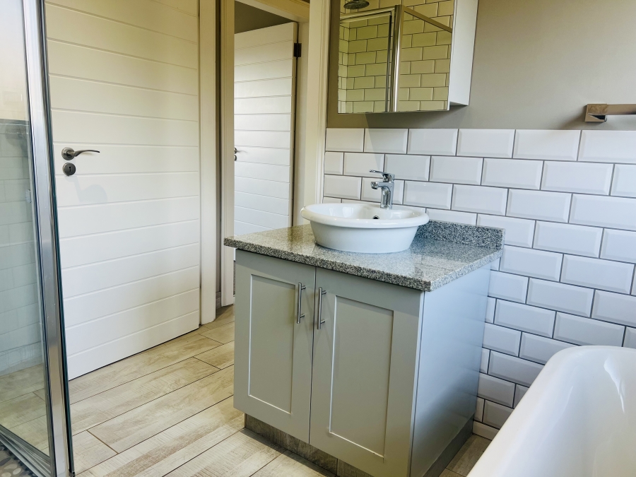 3 Bedroom Property for Sale in Leonard KwaZulu-Natal