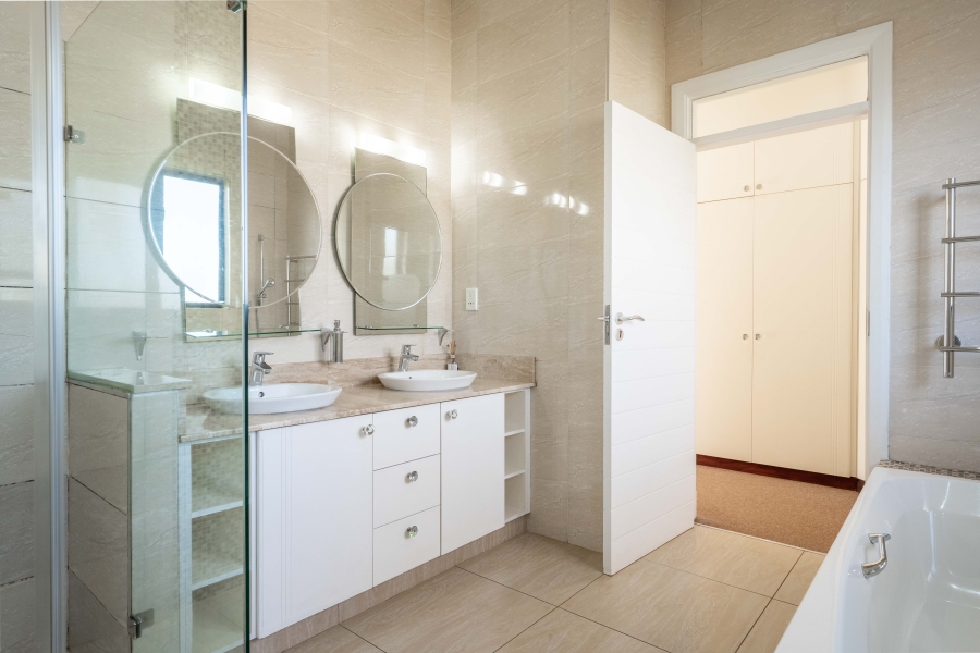 4 Bedroom Property for Sale in Cotswold Downs Estates KwaZulu-Natal