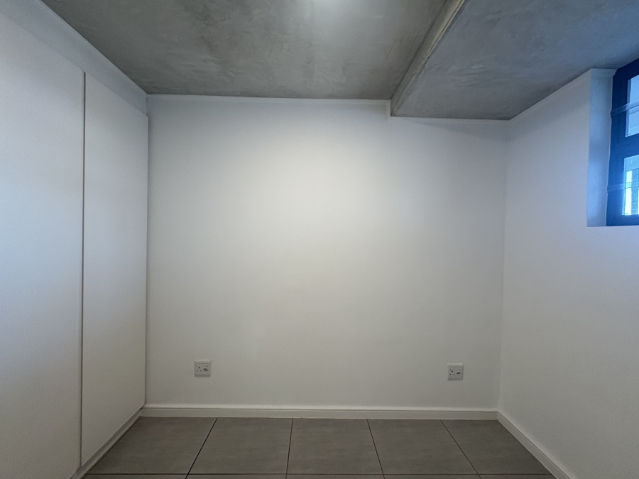1 Bedroom Property for Sale in Sibaya Precinct KwaZulu-Natal