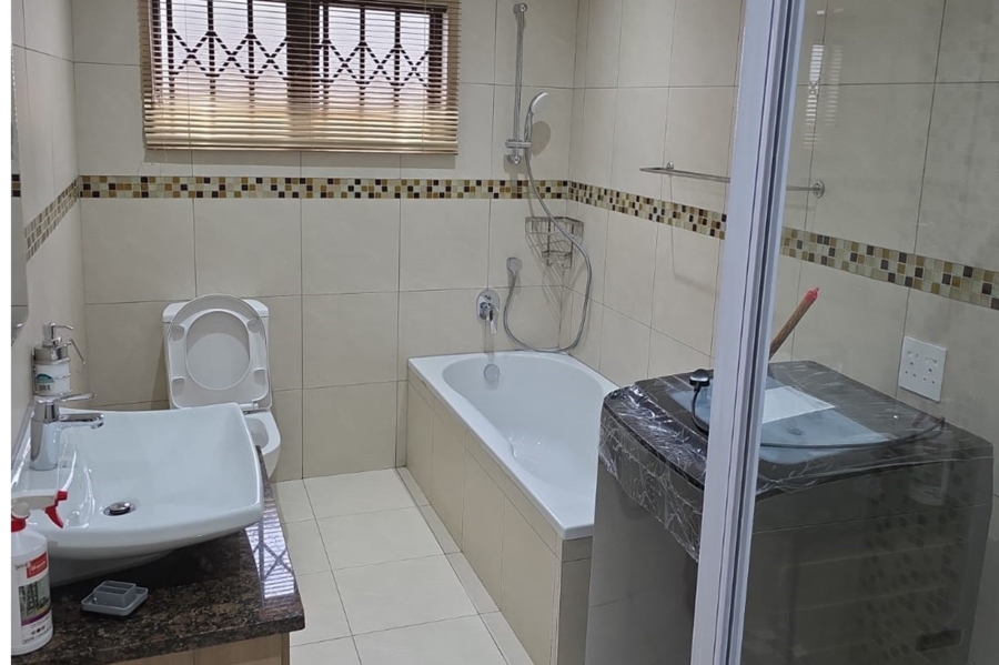 To Let 3 Bedroom Property for Rent in Clayfield KwaZulu-Natal