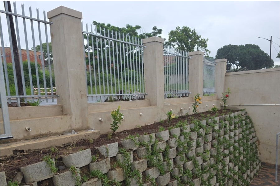 To Let 3 Bedroom Property for Rent in Clayfield KwaZulu-Natal