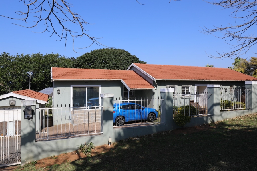 4 Bedroom Property for Sale in Durban North KwaZulu-Natal