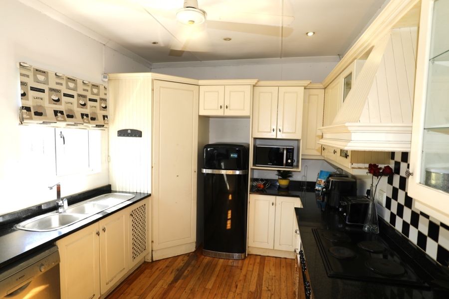 4 Bedroom Property for Sale in Durban North KwaZulu-Natal